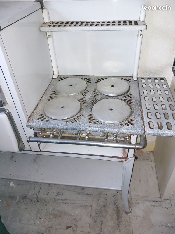 Cuisinière Ancienne En Métal - Années 1900/1920 - Brûleur - Dimensions 26x17x32 Cm