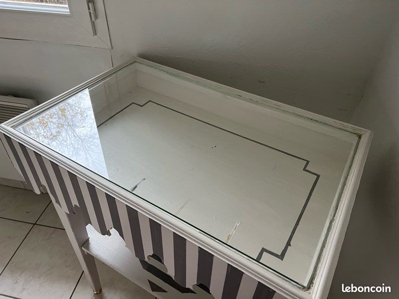 Console d’appoint (image 1)