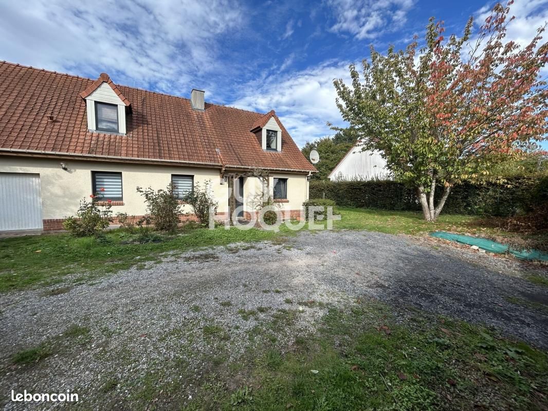 Maison 5 pièces 125 m² · à Flesselles · 125 m² · 1 050 €/mois