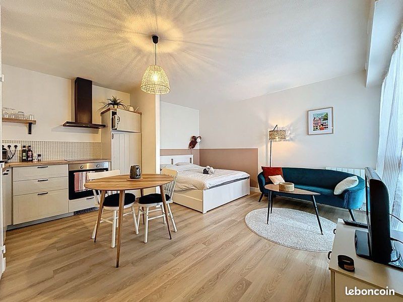 Appartement 1 pièce 30 m² · à Saint-Jacques-de-la-Lande · 29,5 m² · 690 €