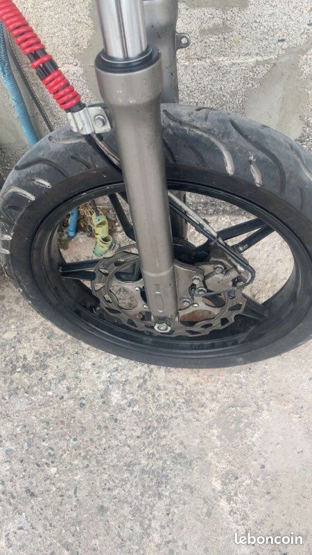 Fourche et jantes Beta (image 3)