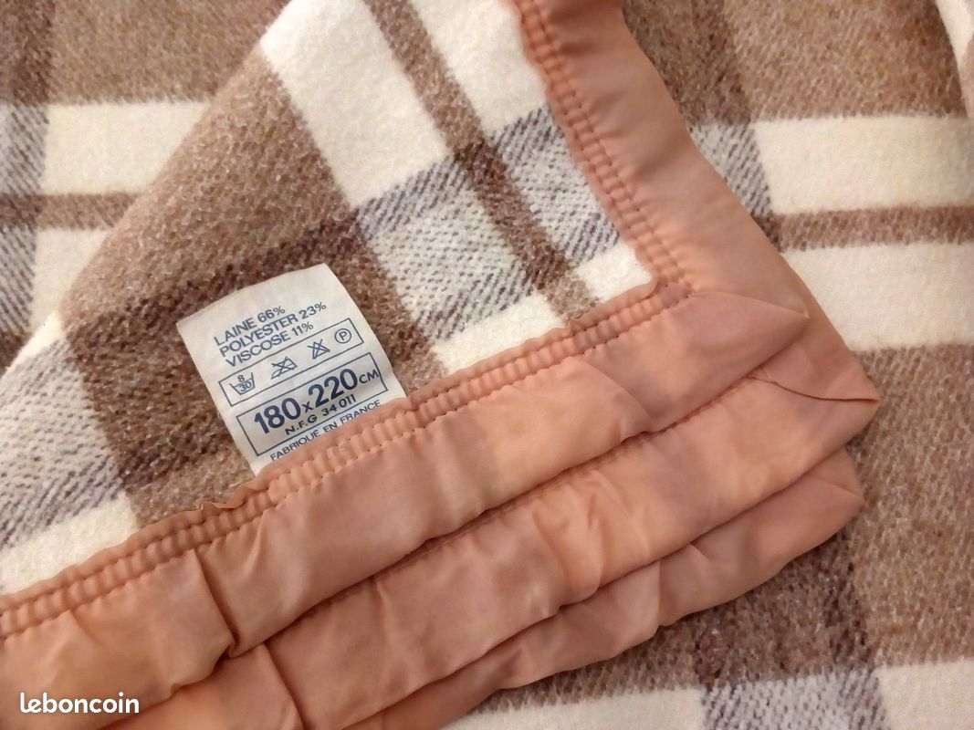 Couverture en laine suédoise vintage : jeté nordique à
