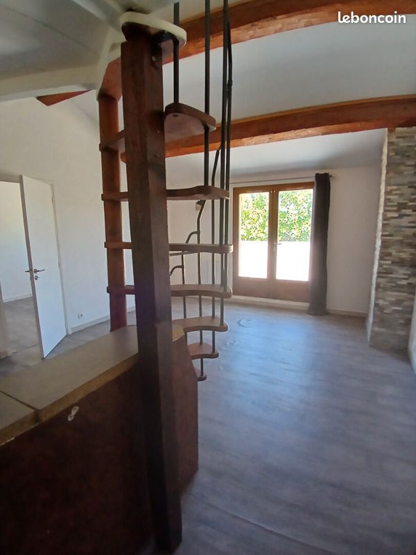 Appartement 3 pièces 51 m² · à Garéoult · 51 m² · 720 €