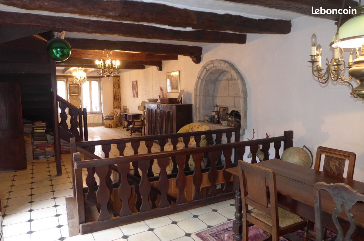 Local commercial 5 pièces 208 m² · à Quimper · 208 m² · 480 000 €