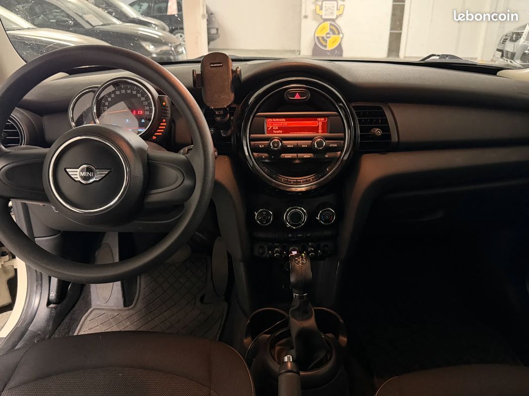 MINI Mini 1.2 102ch 102 One - 2017 - 65 000 km - Garantie Mini - Boite Automatique (image 13)
