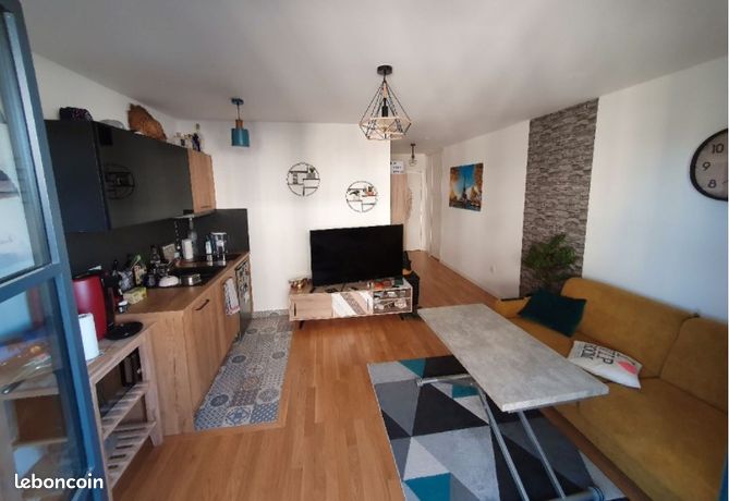 Studio 1 pièce 30 m²
