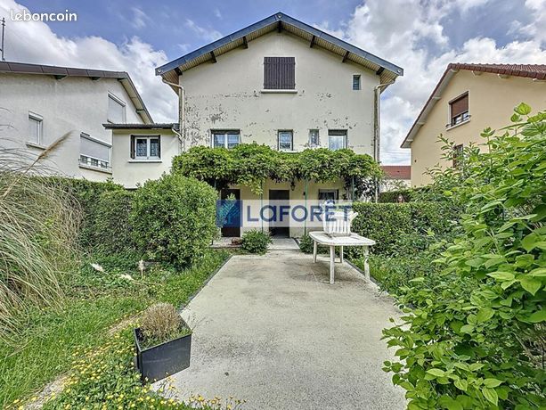 Maison 7 pièces 132 m²