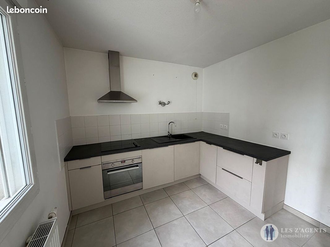 Appartement 3 pièces 74 m² · à Grenoble · 74 m² · 834 €/mois