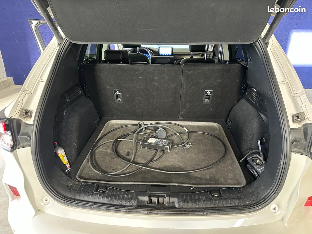 Ford kuga vignale 2.5i duratec 225 ch hybride rechargeable phev 2021 (image 28)