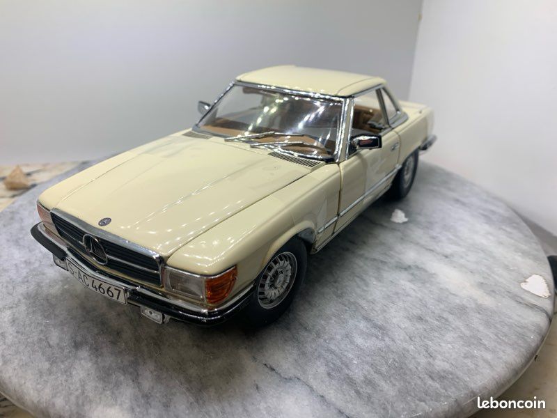 Mercedes 350SL (R107) crème 1977/1983 SUNSTAR 1/18 (image 3)