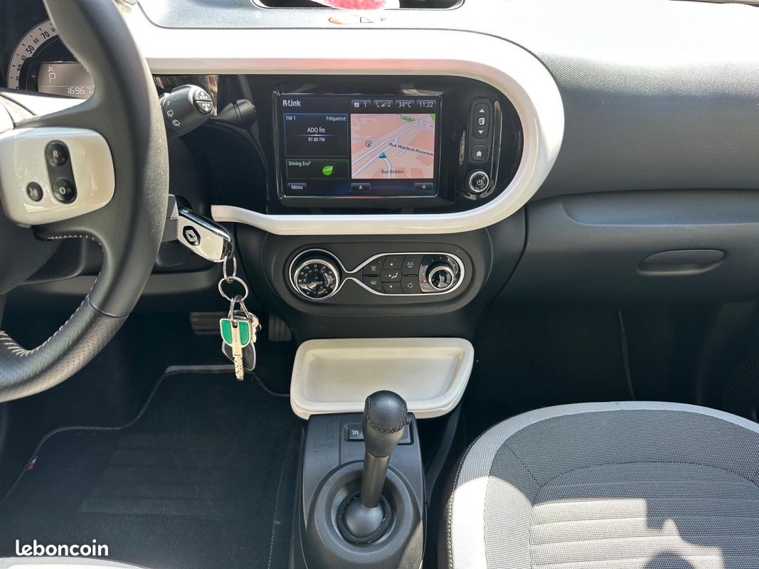 RENAULT TWINGO III 1.0 SCe 70 Intens EDC (image 11)