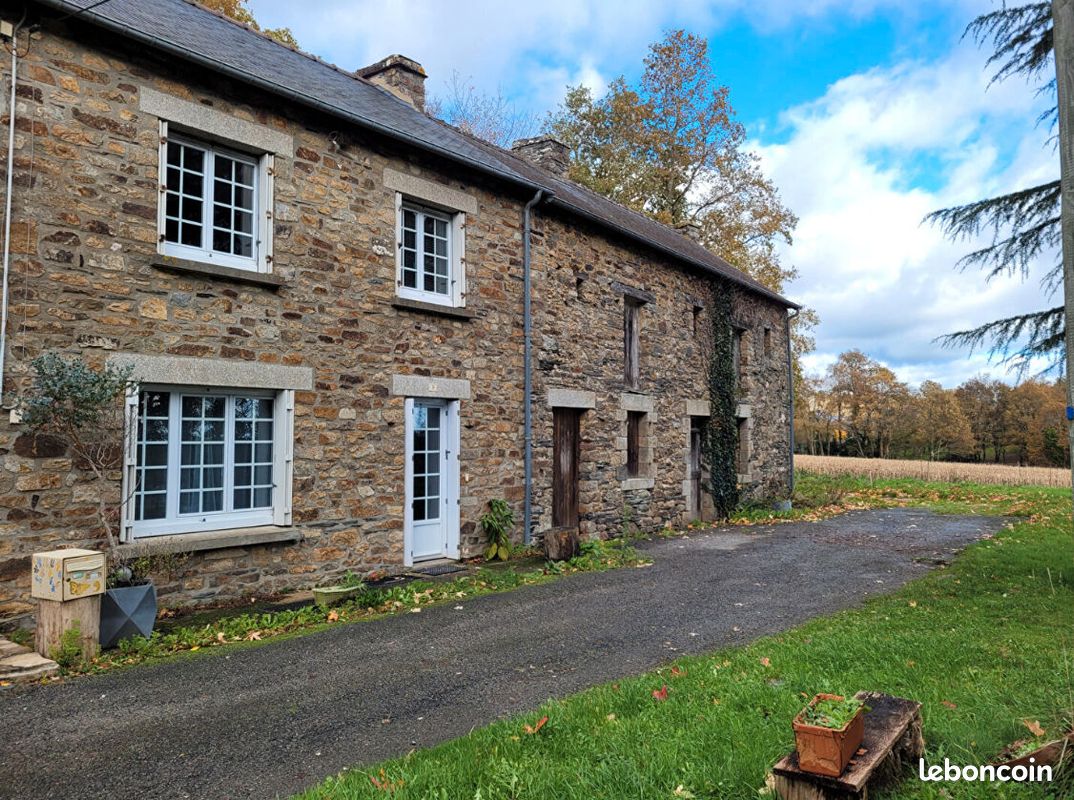 Maison 4 pièces 78 m² · à Bains-sur-Oust · 78 m² · 700 €