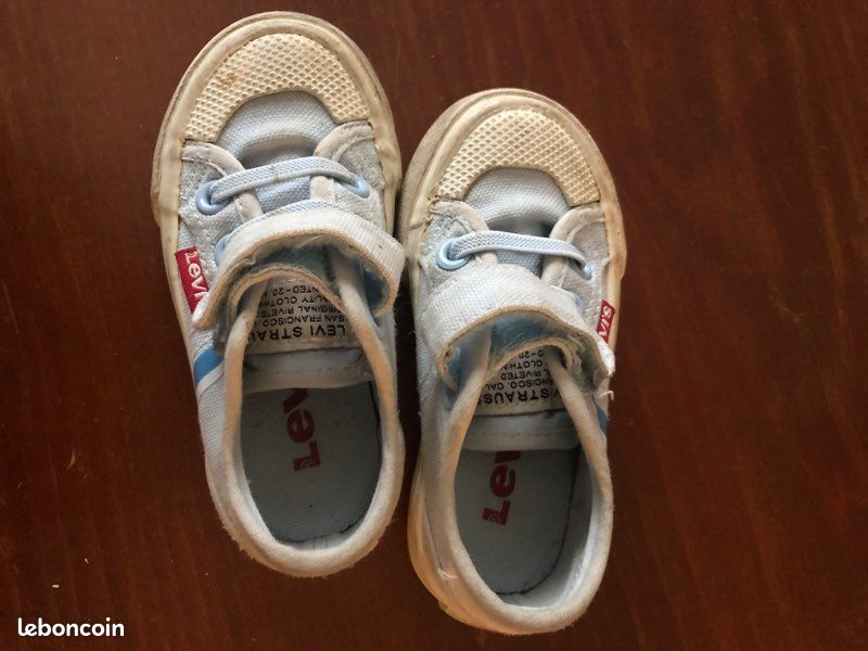 Chaussure enfant taille 22 (image 2)
