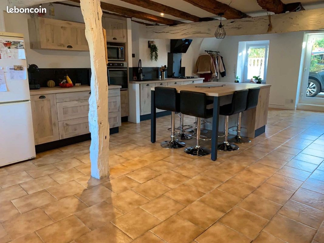 Maison 6 pièces 153 m² · à Guitalens-l'Albarède · 153 m² · 190 000 €