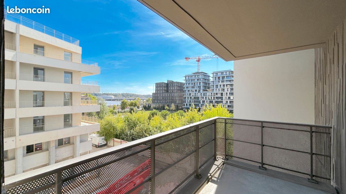Appartement 4 pièces 81 m² · à Bordeaux · 81 m² · 1 358 €/mois