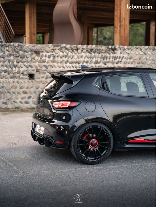 Clio 4rs trophy phase 2 (image 1)