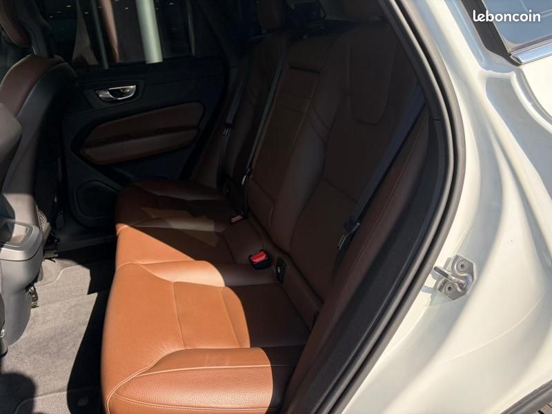 Volvo XC60 D4 AWD 190ch Momentum Geartronic (image 13)