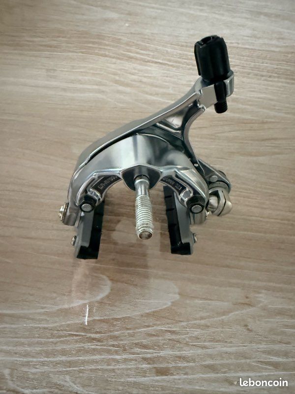 Jeu de freins à étrier Shimano 105 BR-1055 (avant et arrière Jeu de freins à étrier Shimano 105 BR-1055 (avant et arrière