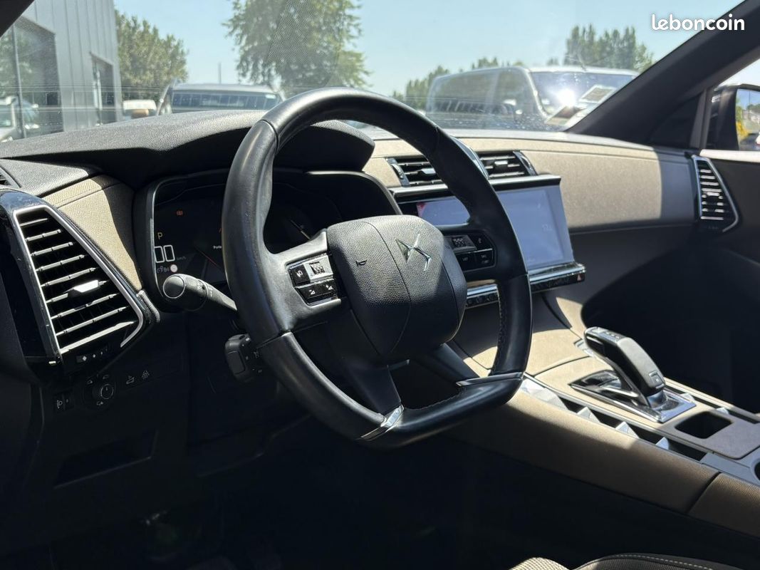 DS DS 7 CROSSBACK 2.0 BlueHDI 180 EAT8 Business (image 23)