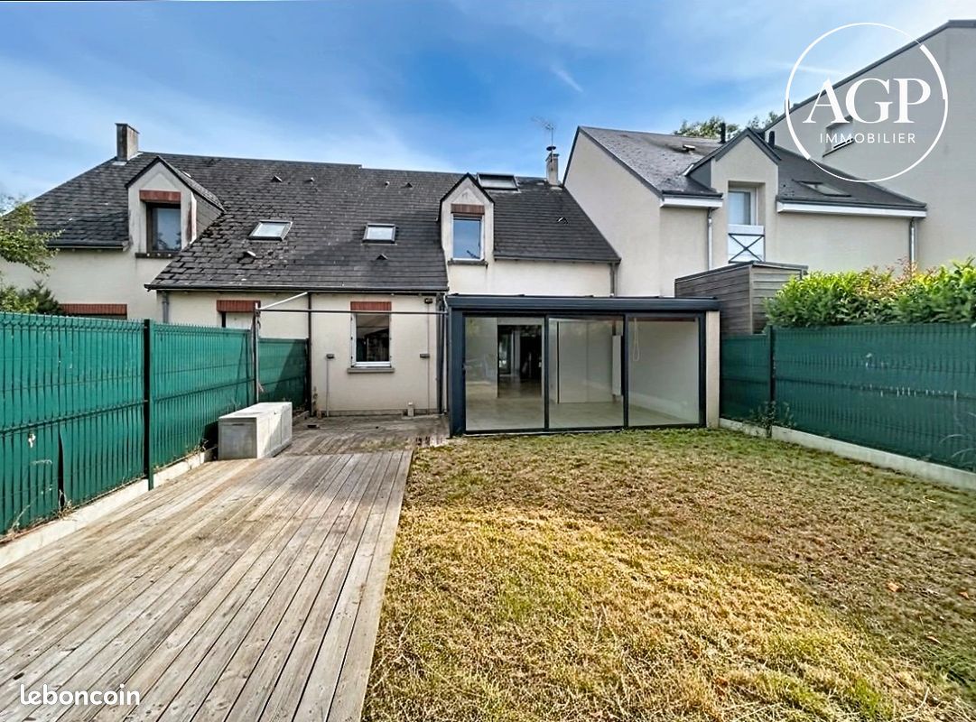 Maison 4 pièces 118 m² · à Saint-Denis-en-Val · 118 m² · 246 800 €