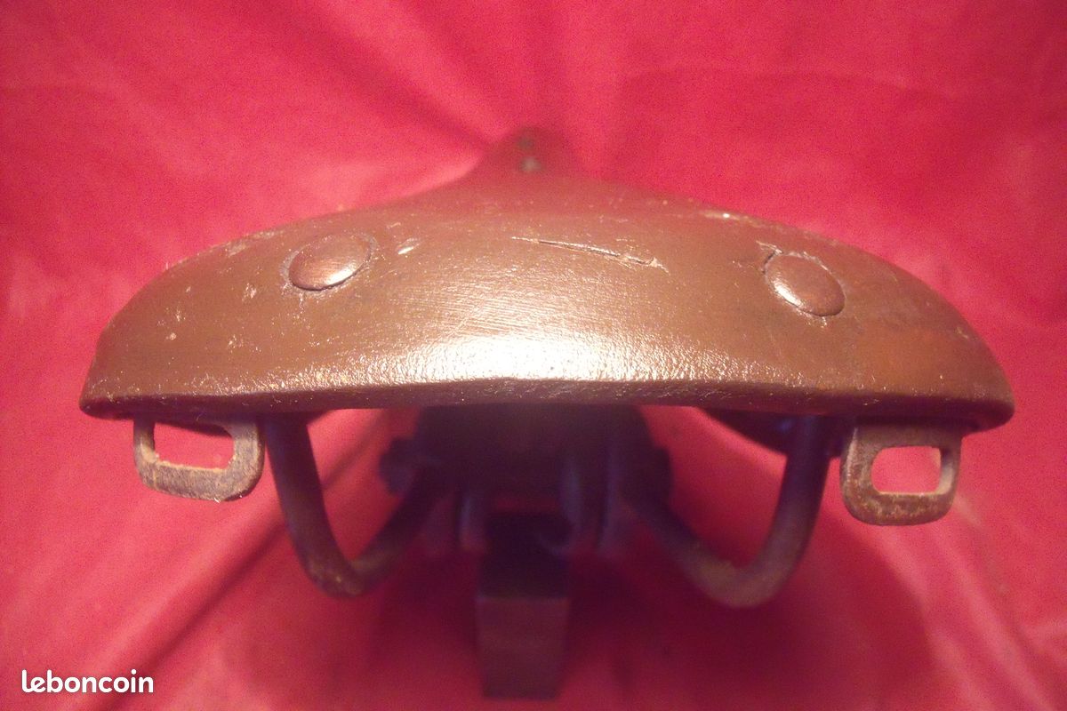 Selle En Cuir Pour Vélo Ancien Motobécane, Marron, Fabrication Française, Occasion