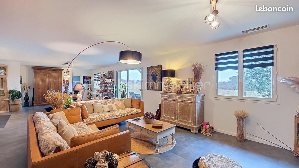 Maison 6 pièces 144 m² · à Coutras · 144 m² · 250 000 €
