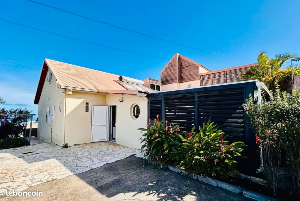 Maison 6 pièces 150 m² · à Saint-Joseph · 150 m² · 240 000 €