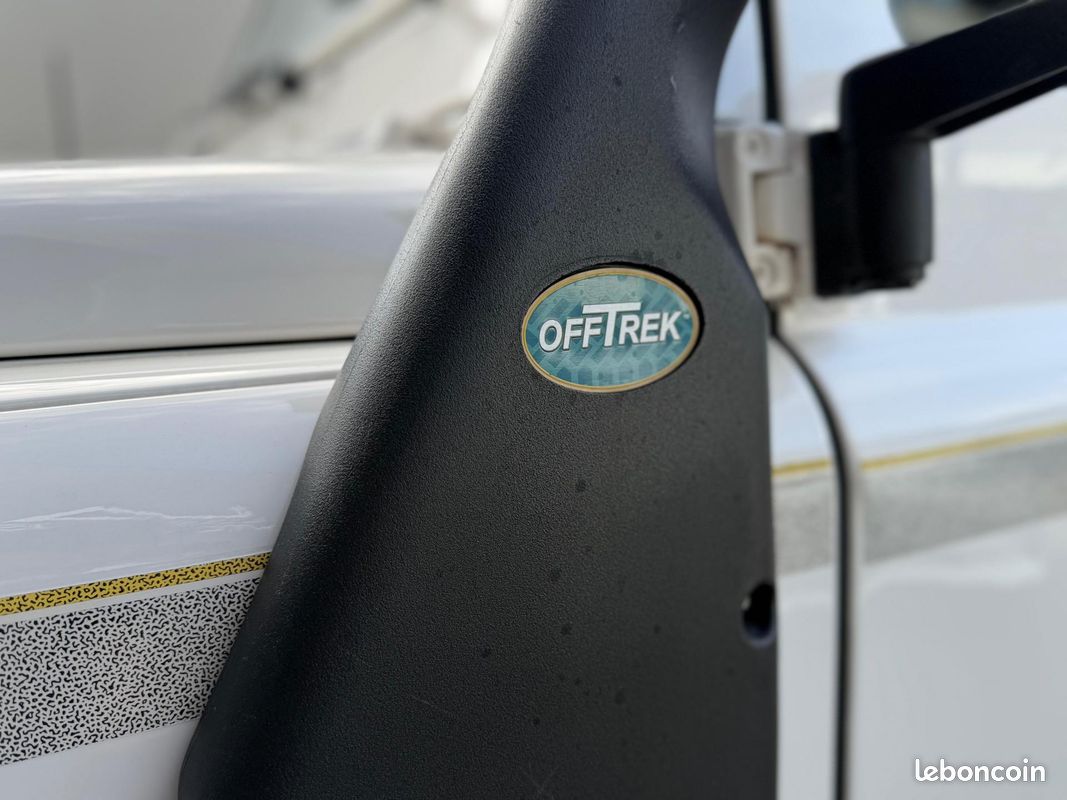 LAND ROVER DEFENDER 90 Trophy RARE 2.5 TDI Origine France Magnifique État (image 15)