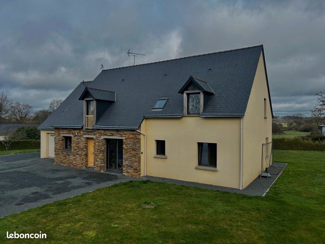 Maison 7 pièces 190 m² · à Ombrée d'Anjou · 190 m² · 285 000 €