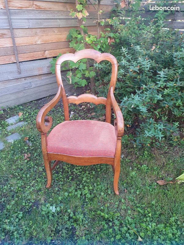 Fauteuil style ancien (image 2)