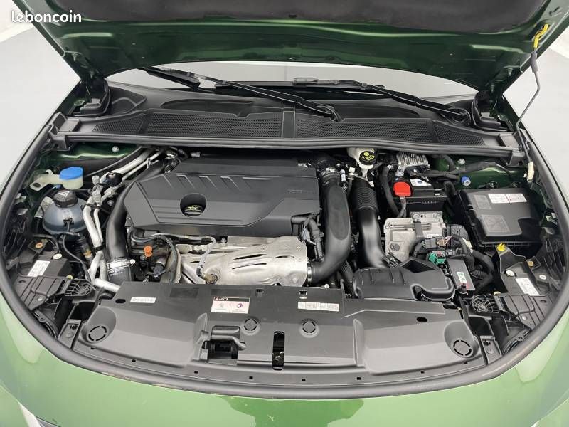 Peugeot 308 PHEV 225 e-EAT8 GT (image 21)