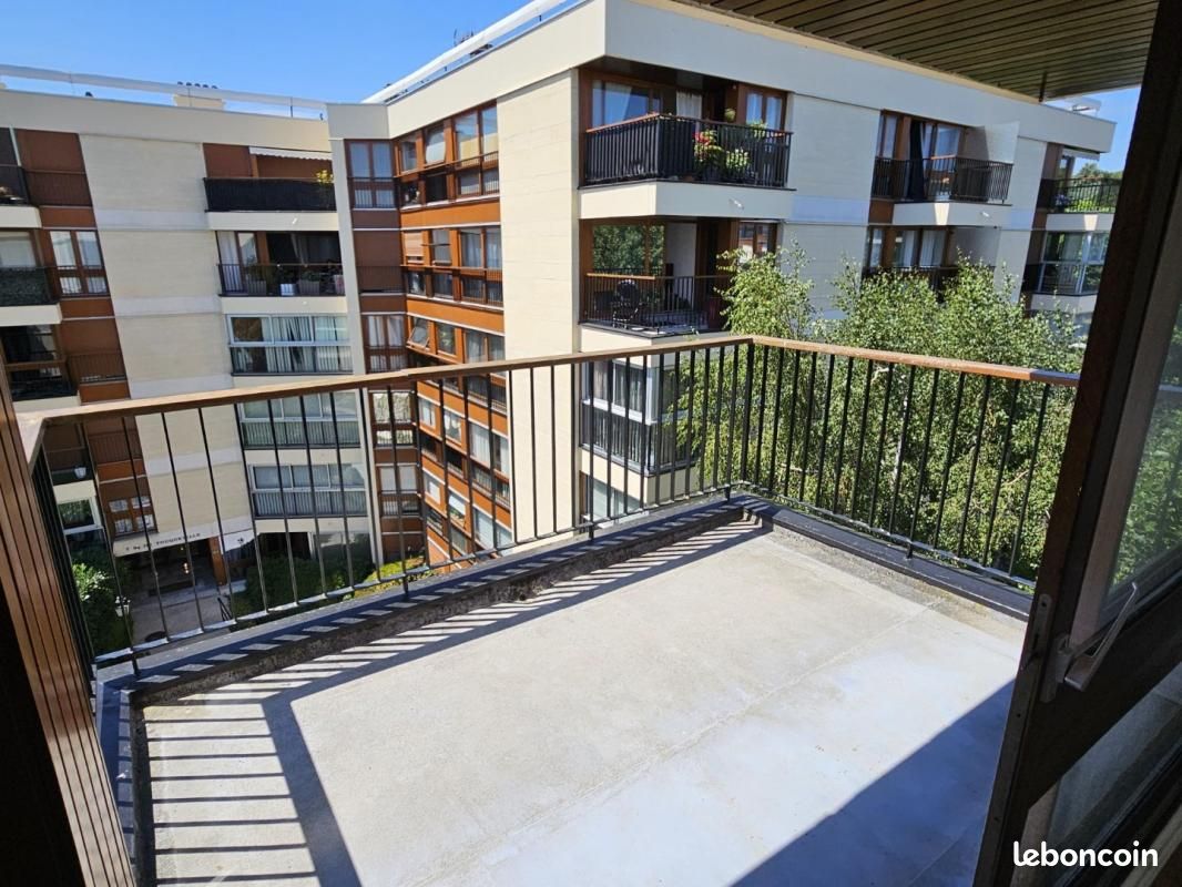 Appartement 5 pièces 94 m² · à Le Chesnay-Rocquencourt · 94 m² · 1 895 €