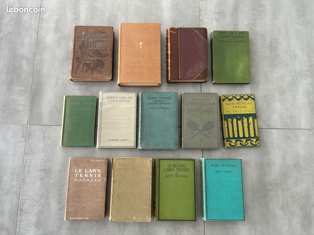 Lot de 23 livres sur le Tennis et 1 coupe-papier (image 2)