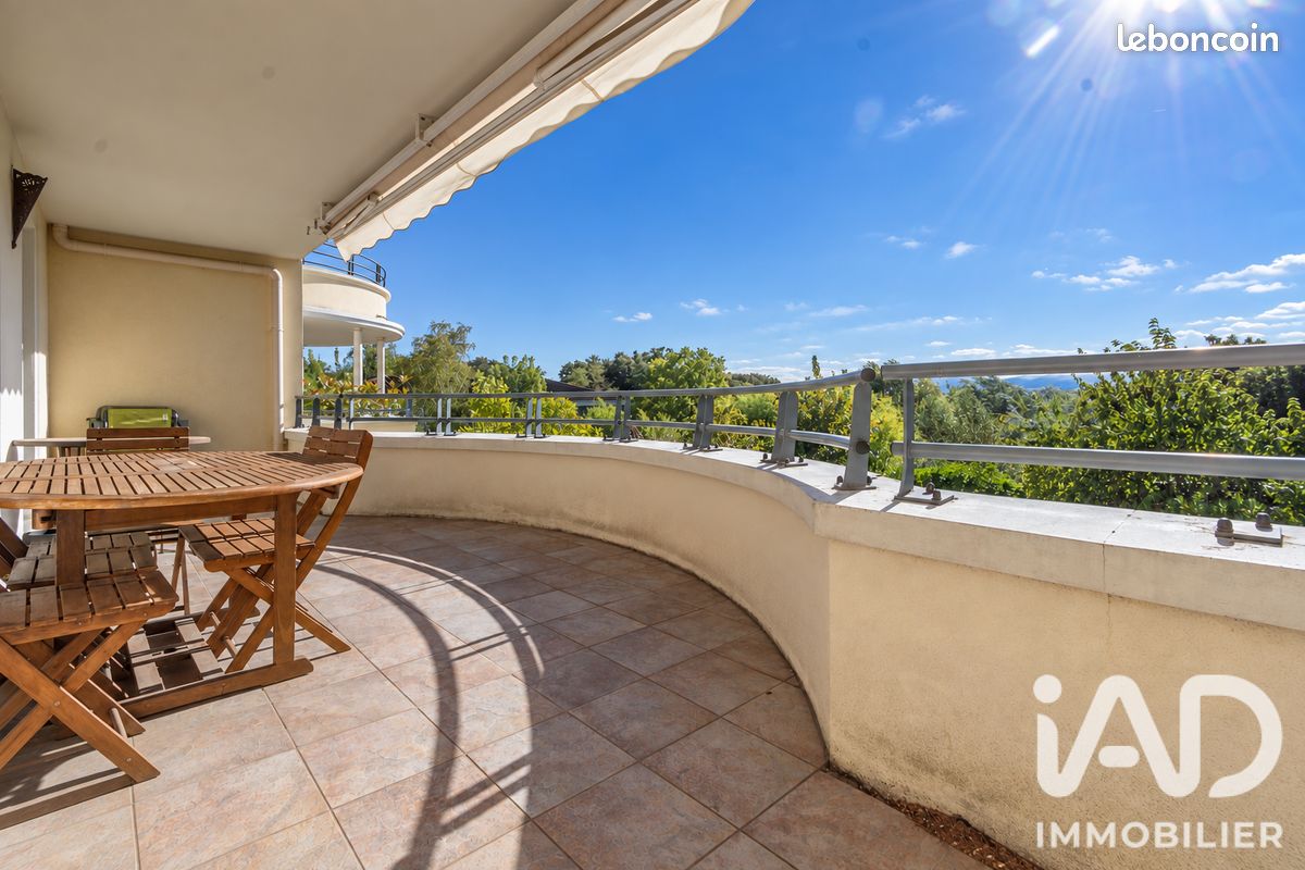 Appartement 4 pièces 89 m² · à Charbonnières-les-Bains · 89 m² · 495 000 €