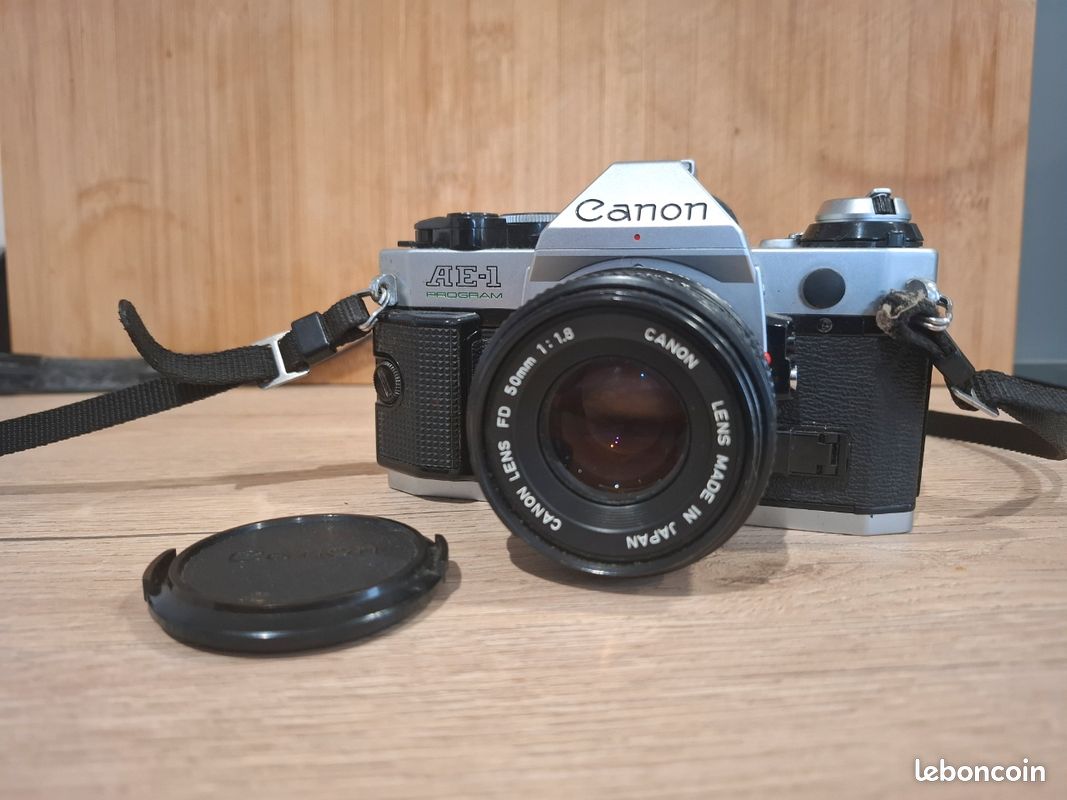 Appareil photo argentique Canon AE-1 35 mm vintage avec objectif 50 mm - France