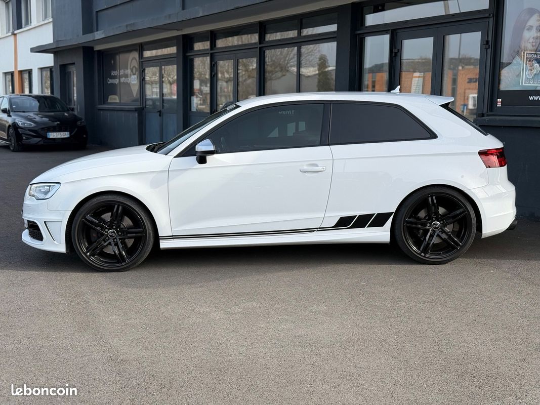 AUDI S3 2.0 TFSI 300 QUATTRo (image 20)