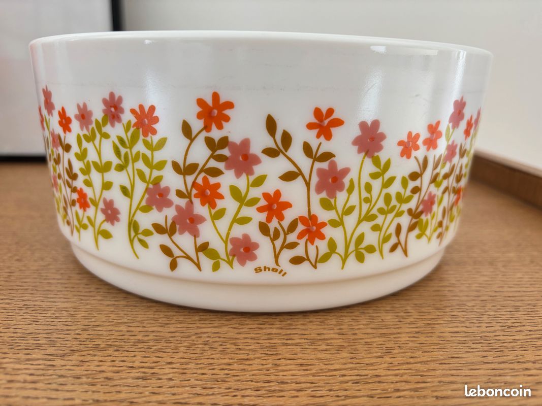 Saladier vintage Arcopal marguerites - Ressourcerie Histoires Sans Fin