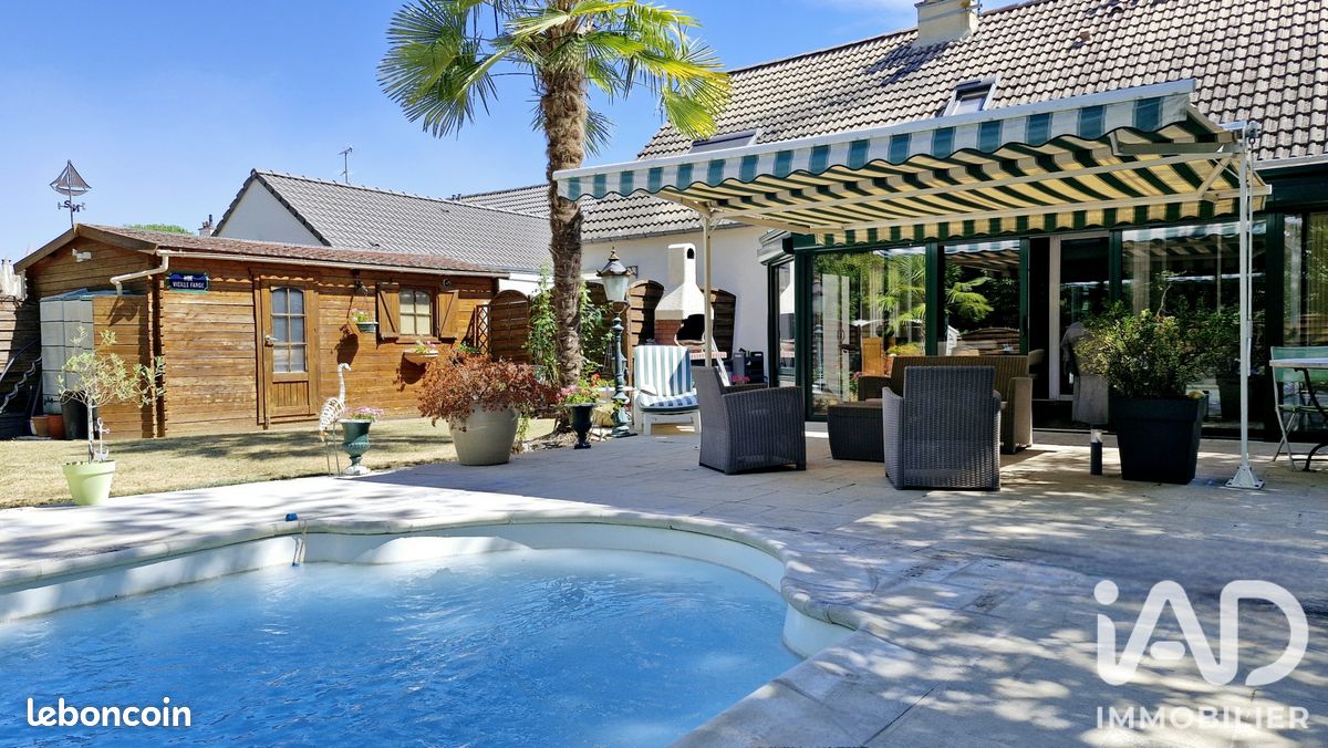 Maison 8 pièces 155 m² · à Chartres · 155 m² · 438 000 €
