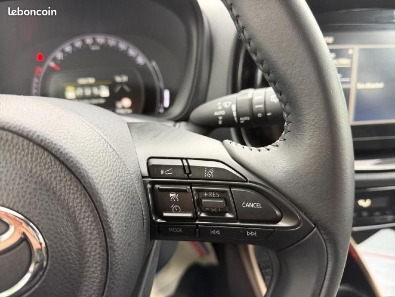 Toyota Aygo X 1.0 VVT-i 72ch Design S-CVT MY23 (image 20)