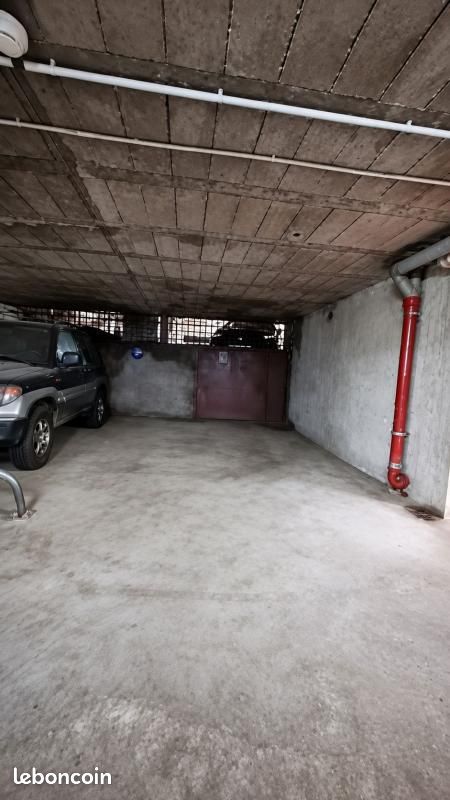 Parking Metz · 70 €/mois