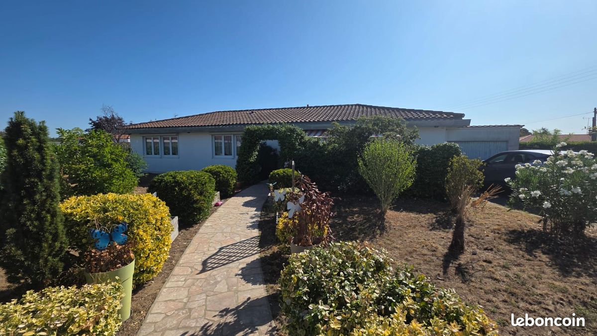 Maison 4 pièces 117 m² · à Dangé-Saint-Romain · 117 m² · 169 500 €