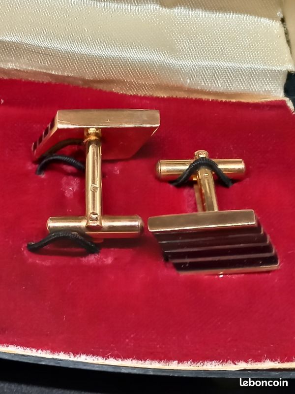 Paire De Boutons De Manchettes Vintage Rouge Et Doré – Anciens, Occasion Très Bon état