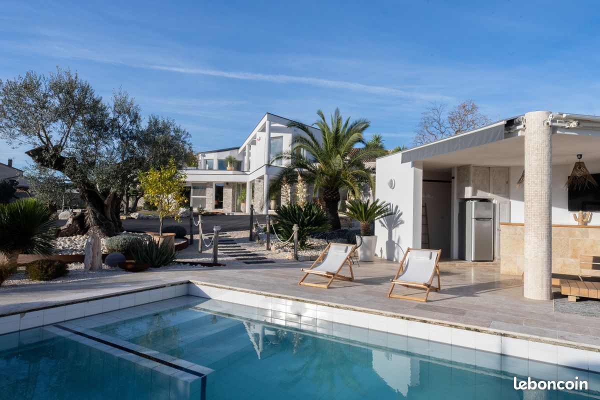 Maison 6 pièces 350 m² · à Anduze · 350 m² · 1 570 000 €