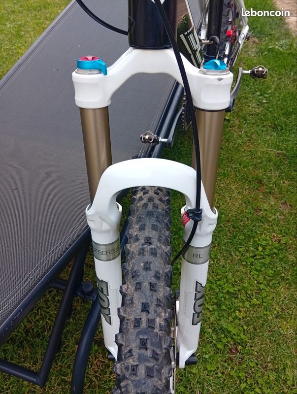 VTT scott spark 10 haut de gamme Vélos