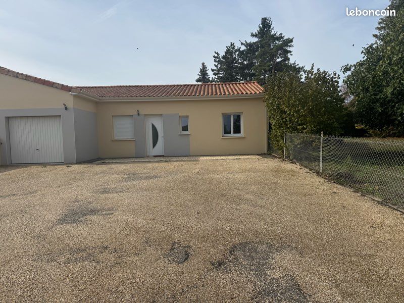 Maison 4 pièces 100 m² · à Magnac-sur-Touvre · 100 m² · 980 €/mois