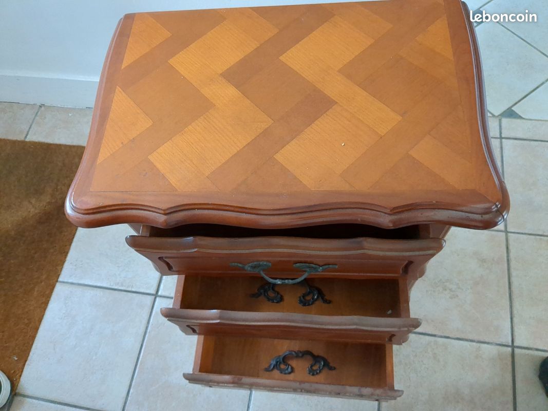 Commode en bois (image 2)