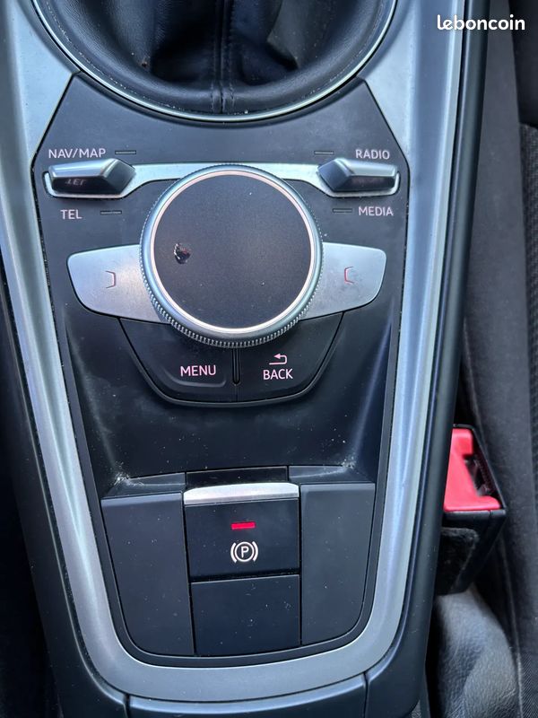Audi TT III 2.0 TDI 184ch Ultra - Suivi d'entretien / Audi drive select / Sièges chauffants (image 27)