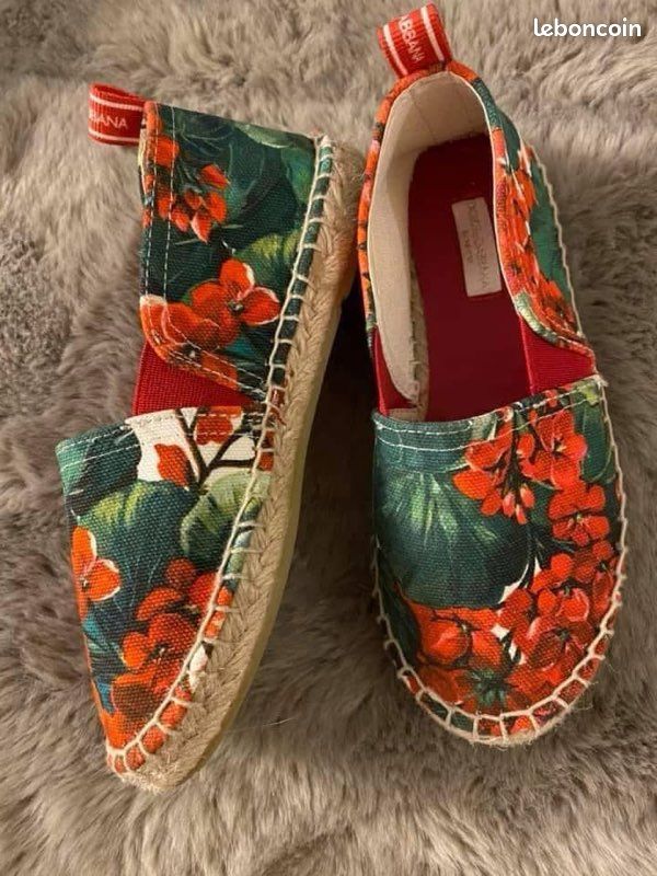 Dolce And Gabbana Red Chaussure Chaussette Dolce Gabbana Dolce