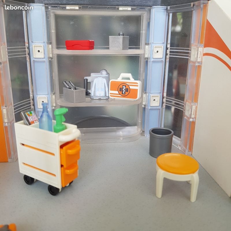 PLAYMOBIL Hôpital 70190 + extensions 6445 et 9848 (image 9)