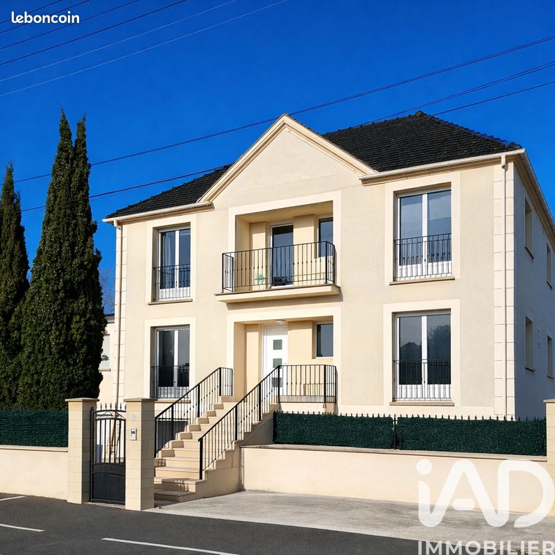 Maison 13 pièces 312 m² · à Fleury-les-Aubrais · 312 m² · 549 900 €